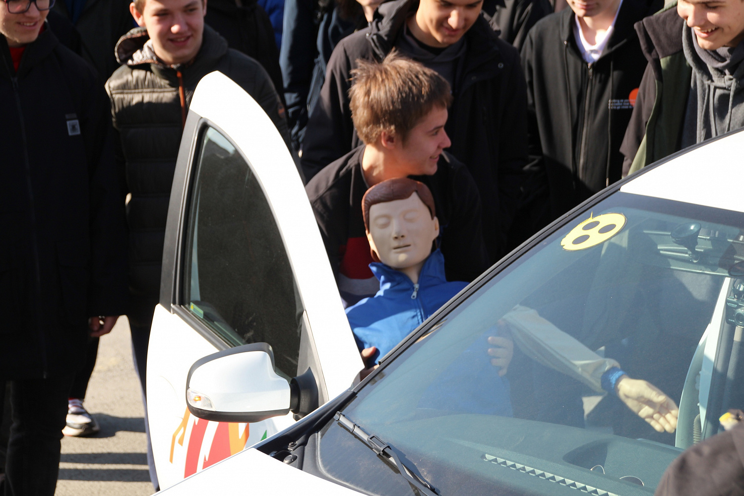 Учить безопасности на практике!