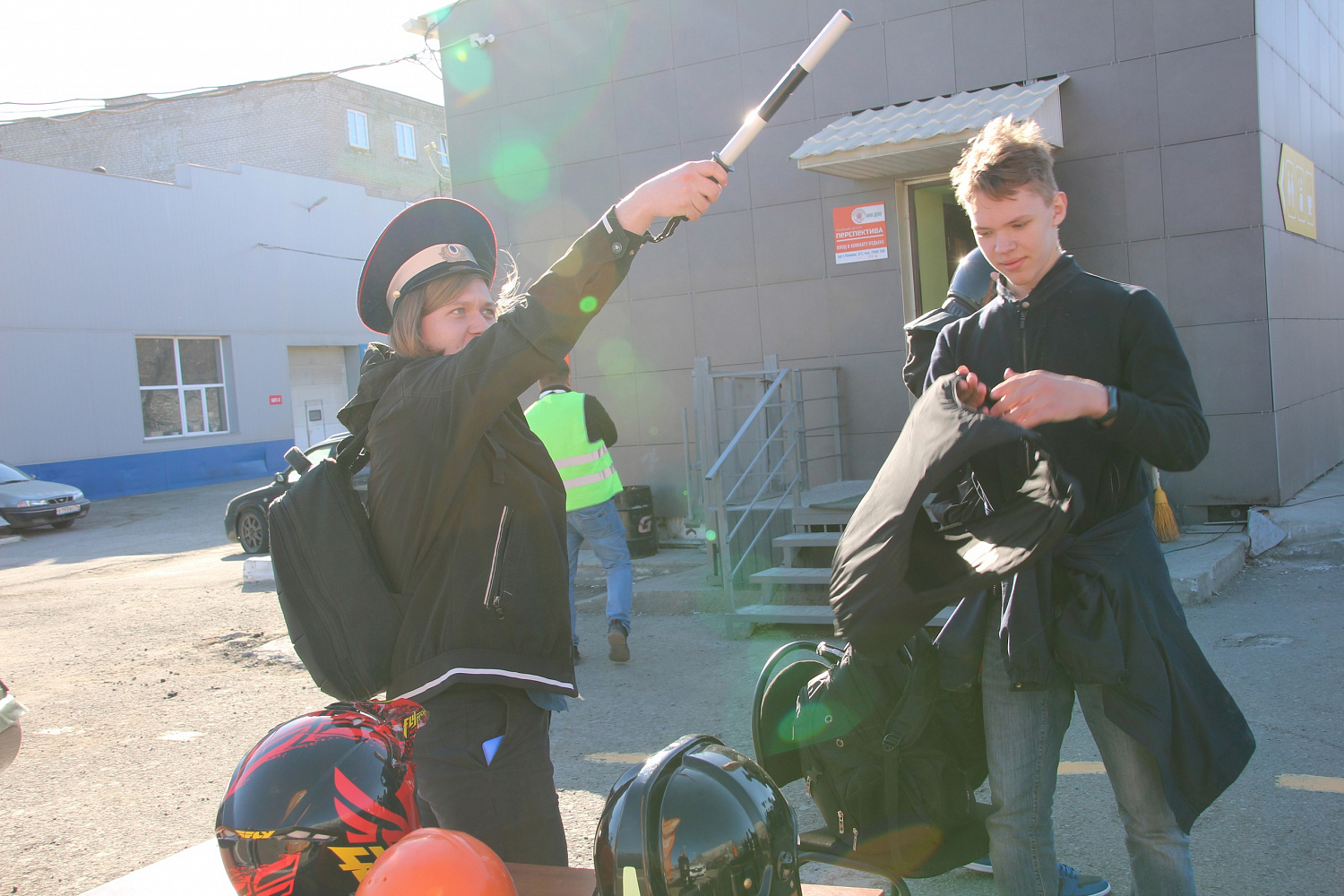 Учить безопасности на практике!